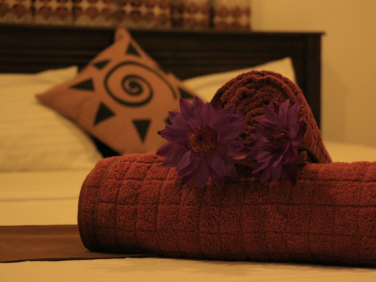 Hotel Blooming Polhena Exterior foto