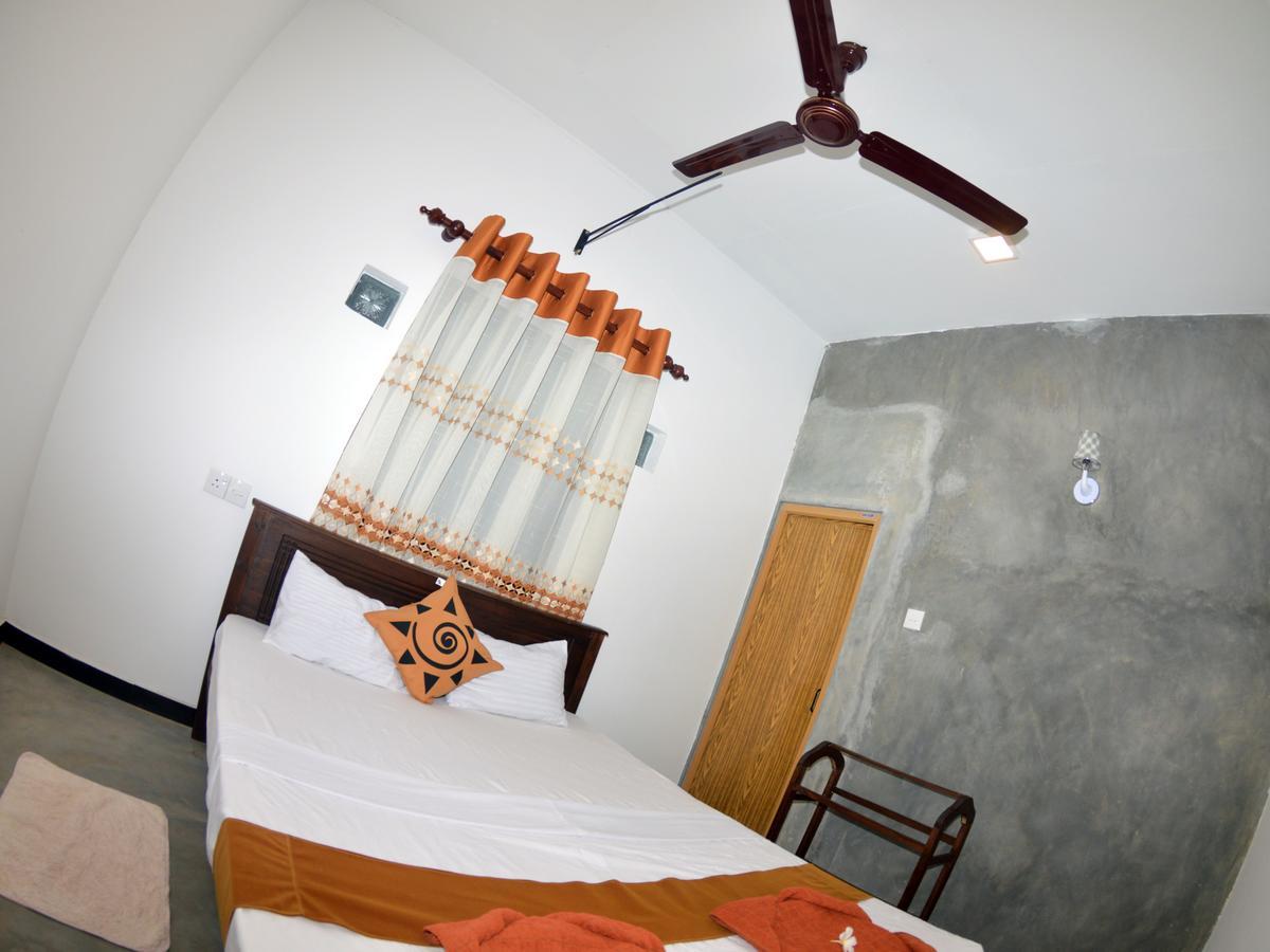 Hotel Blooming Polhena Exterior foto