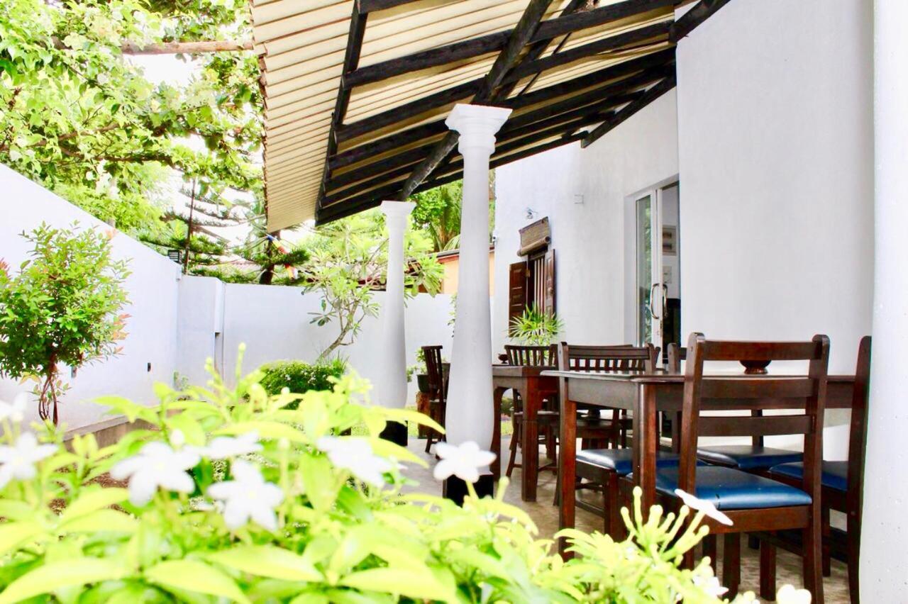 Hotel Blooming Polhena Exterior foto